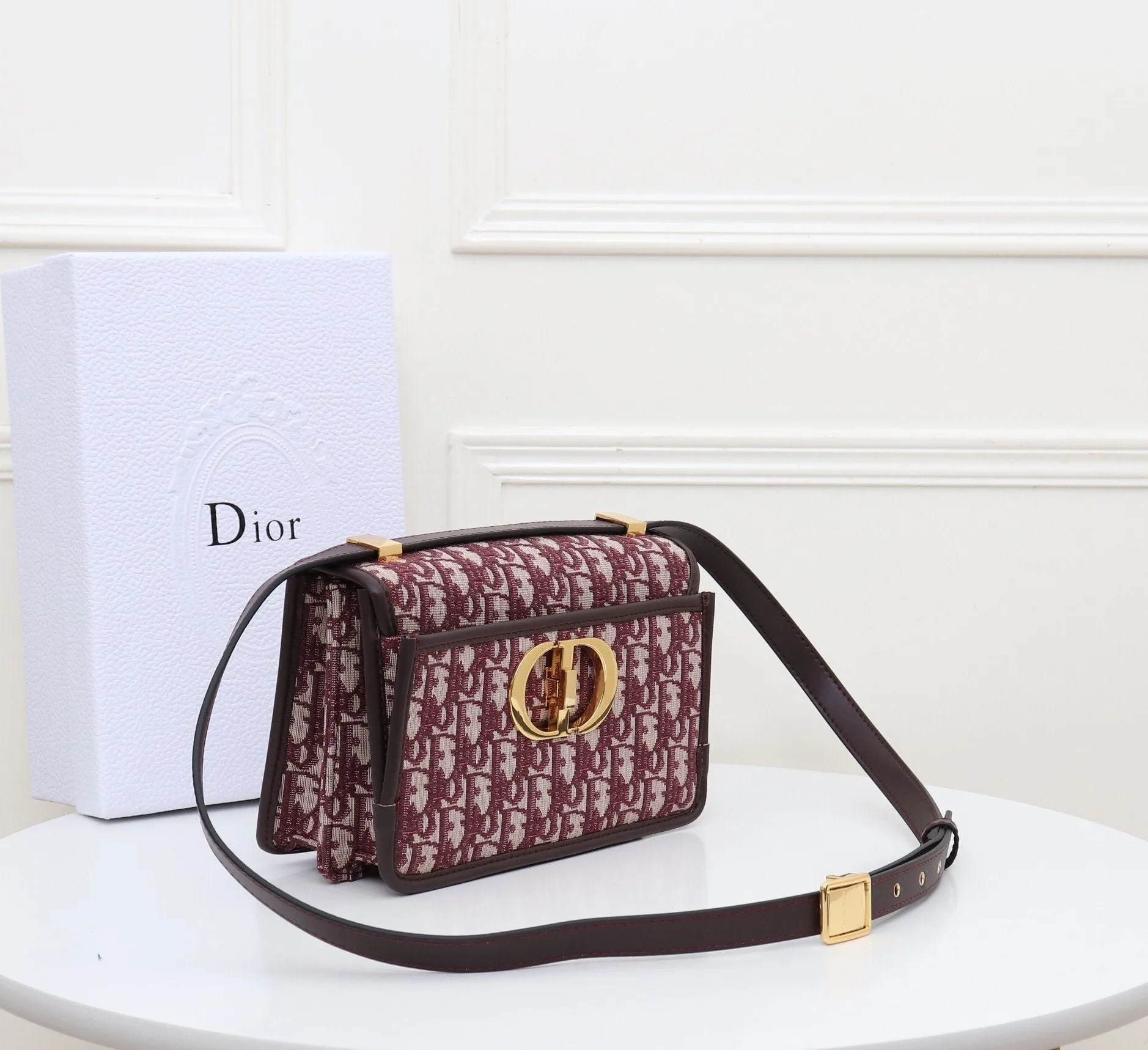 Designer Handbags DR 143
