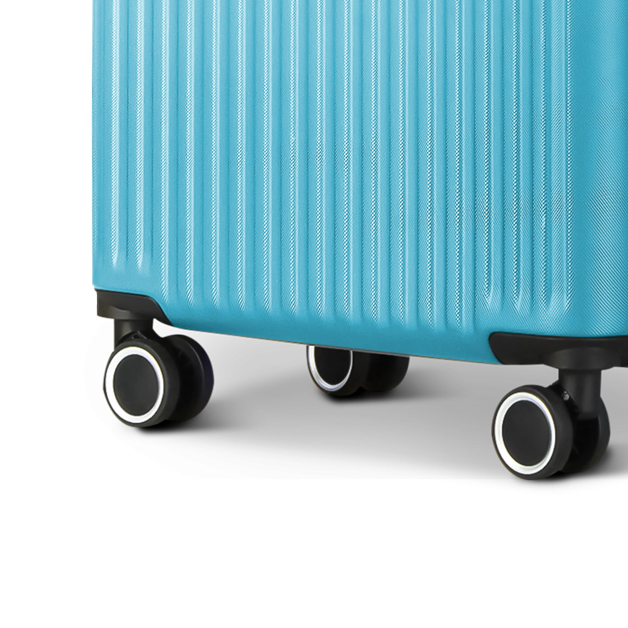 Vacay 24" Suitcase in Light Blue
